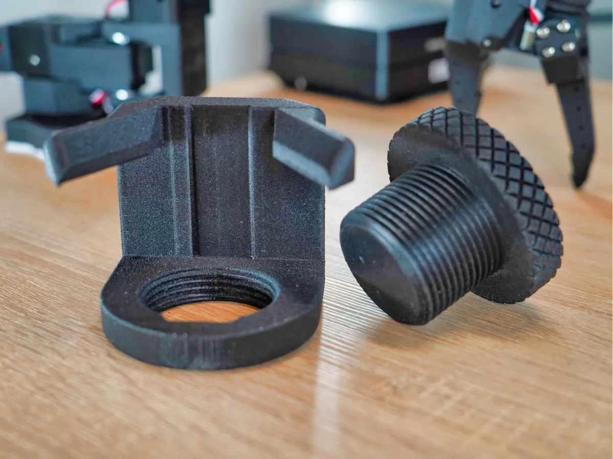 LeRobot SO-101 table-mount clamp